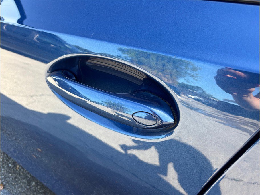 Used 2023 BMW 330i Sedan w/ Premium Package RWD image 19