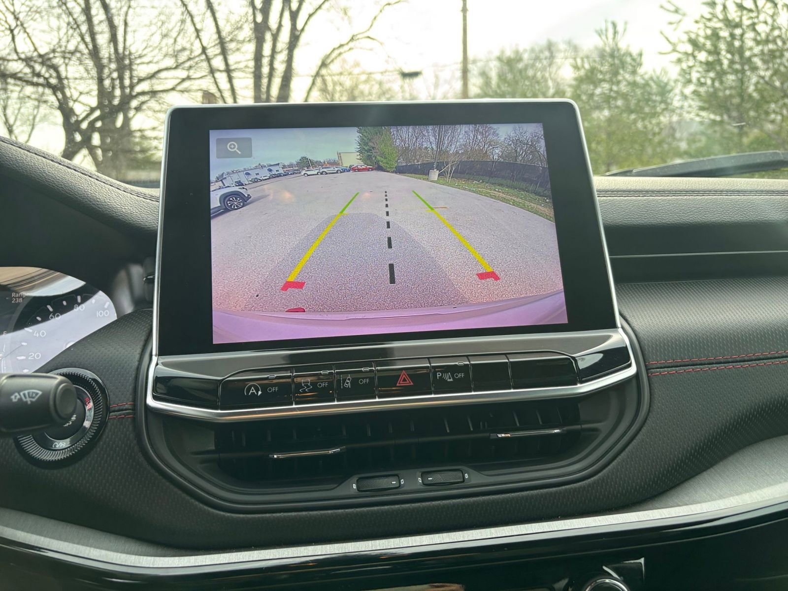 Used 2025 Jeep Compass Trailhawk image 22