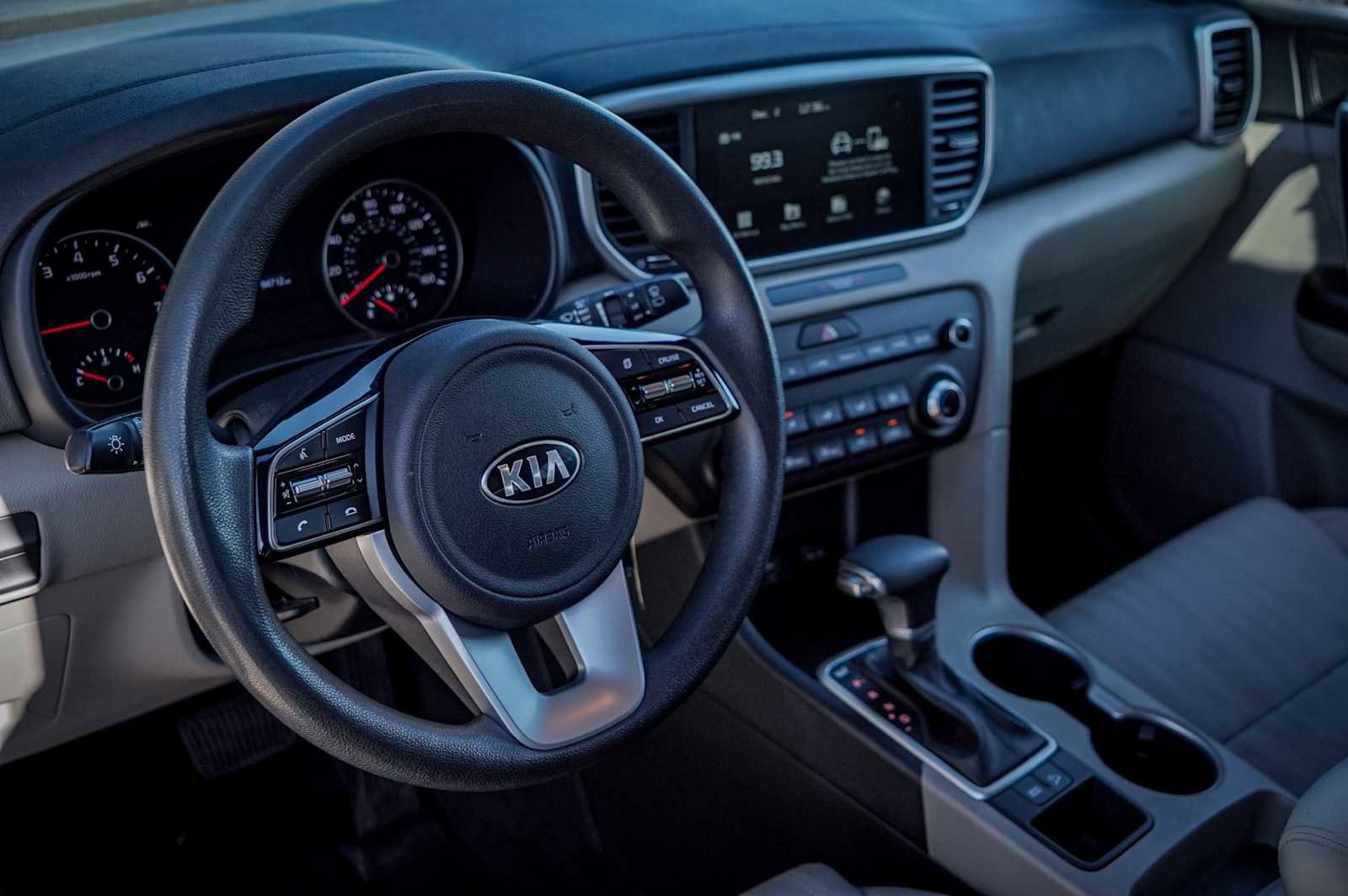 Used 2022 Kia Sportage LX image 8