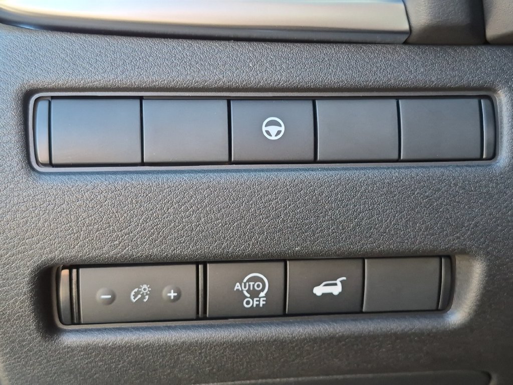 New 2026 Nissan Rogue Platinum AWD/4WD image 16