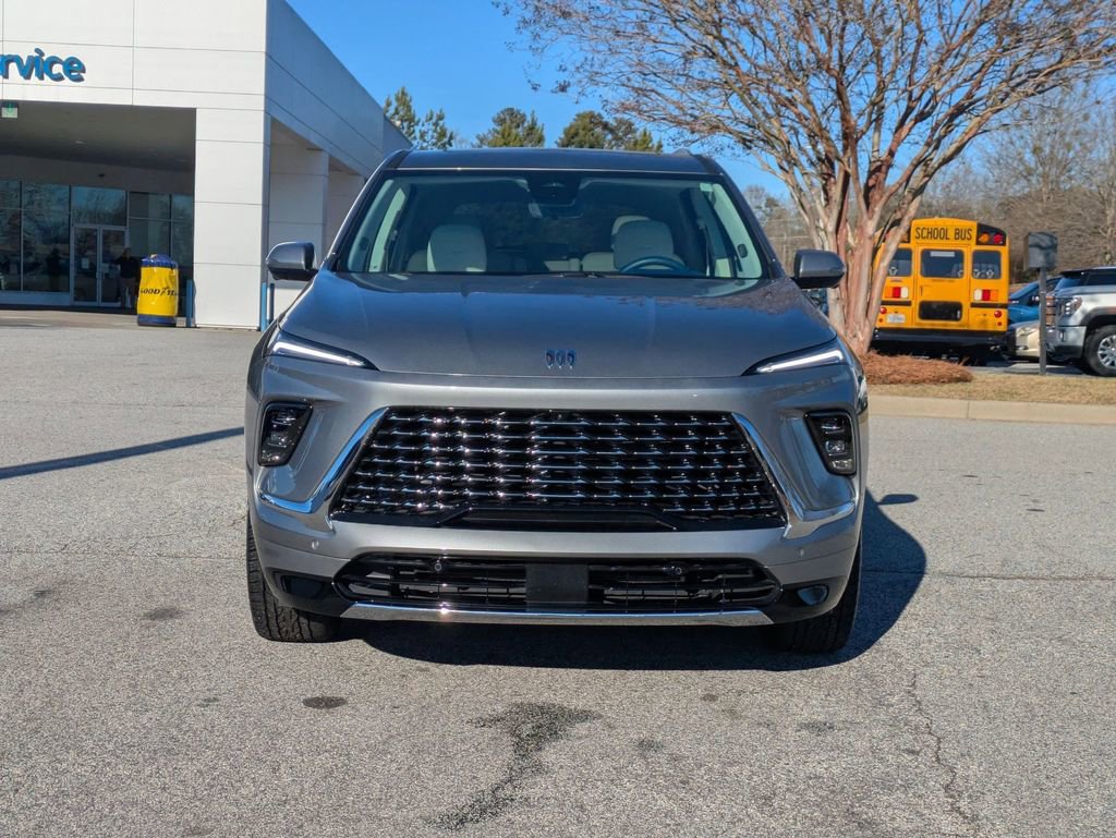 Used 2025 Buick Enclave Avenir w/ Super Cruise Package image 3