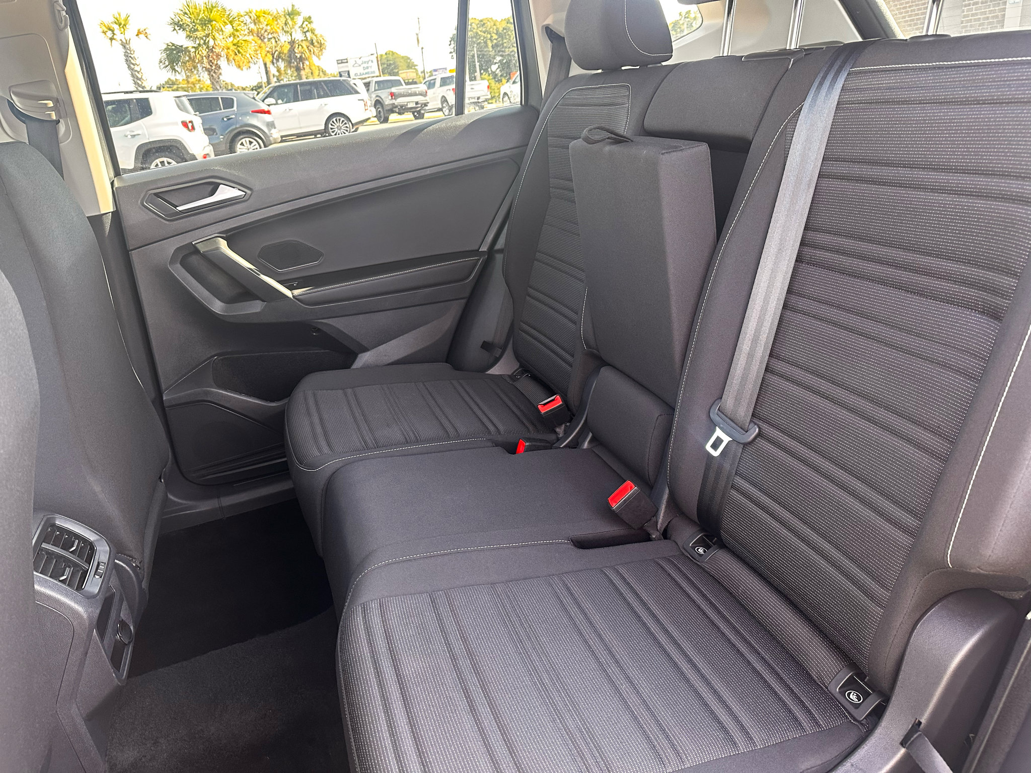 Used 2024 Volkswagen Tiguan S image 34