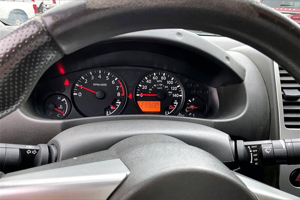 Used 2015 Nissan Frontier SV image 20