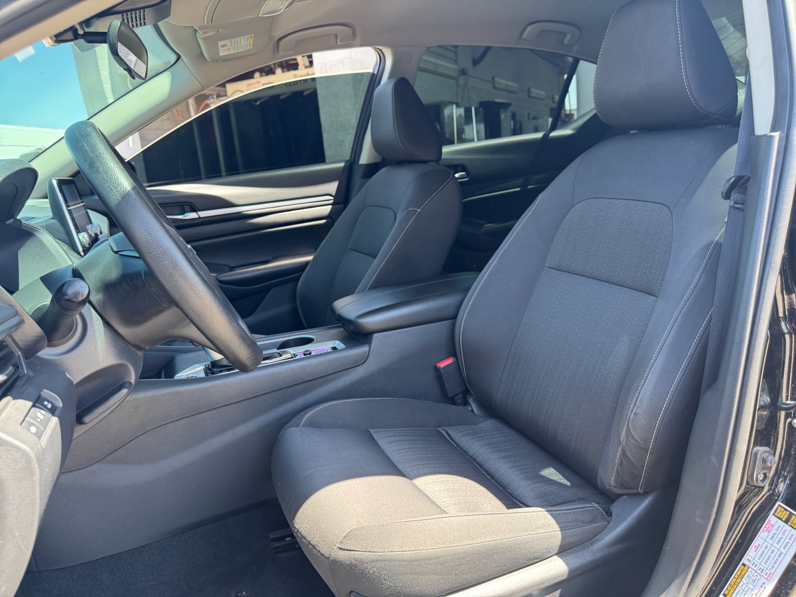 Used 2022 Nissan Altima 2.5 SV FWD image 15