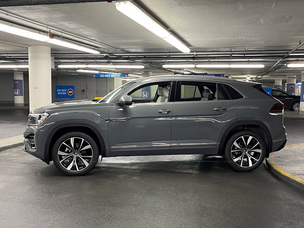 New 2026 Volkswagen Atlas Cross Sport SEL Premium R-Line AWD/4WD image 34
