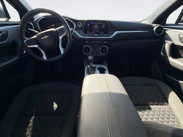 Used 2022 Chevrolet Blazer LT w/ Midnight/Sport Edition image 17