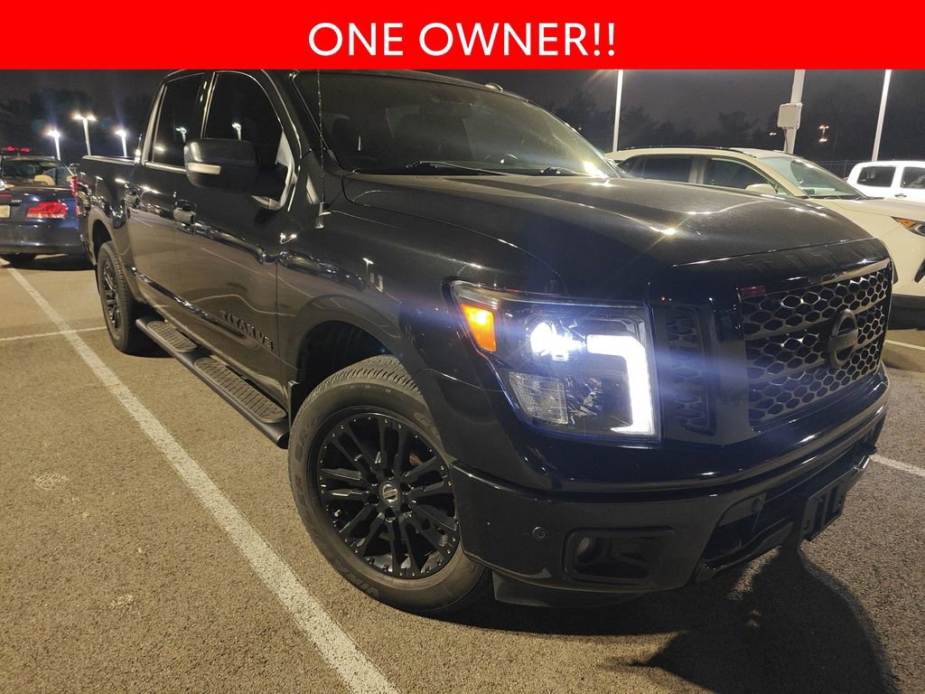 Used 2019 Nissan Titan SV w/ SV Convenience Package image 3