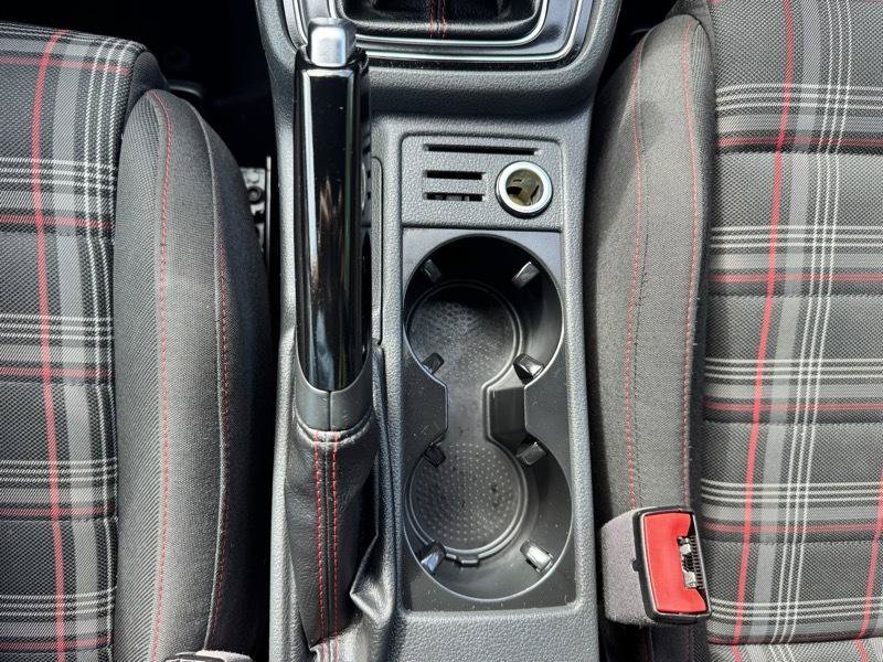 Used 2017 Volkswagen GTI Sport FWD image 16
