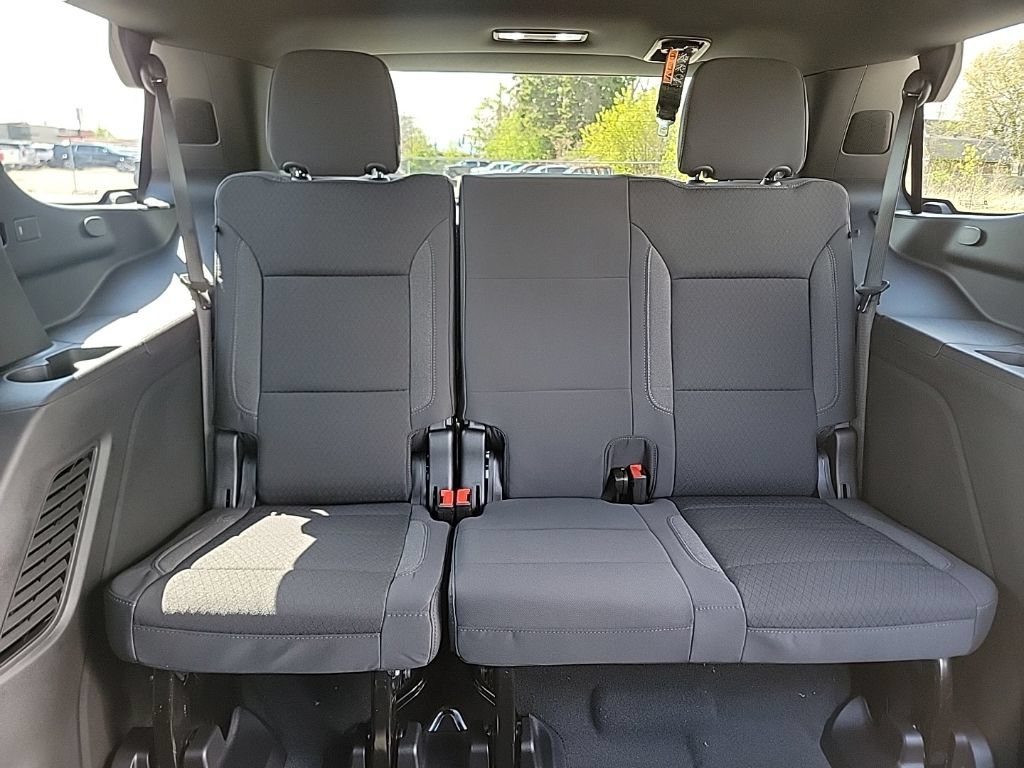 New 2026 Chevrolet Tahoe LS w/ LPO, Dark Essentials Package AWD/4WD image 29