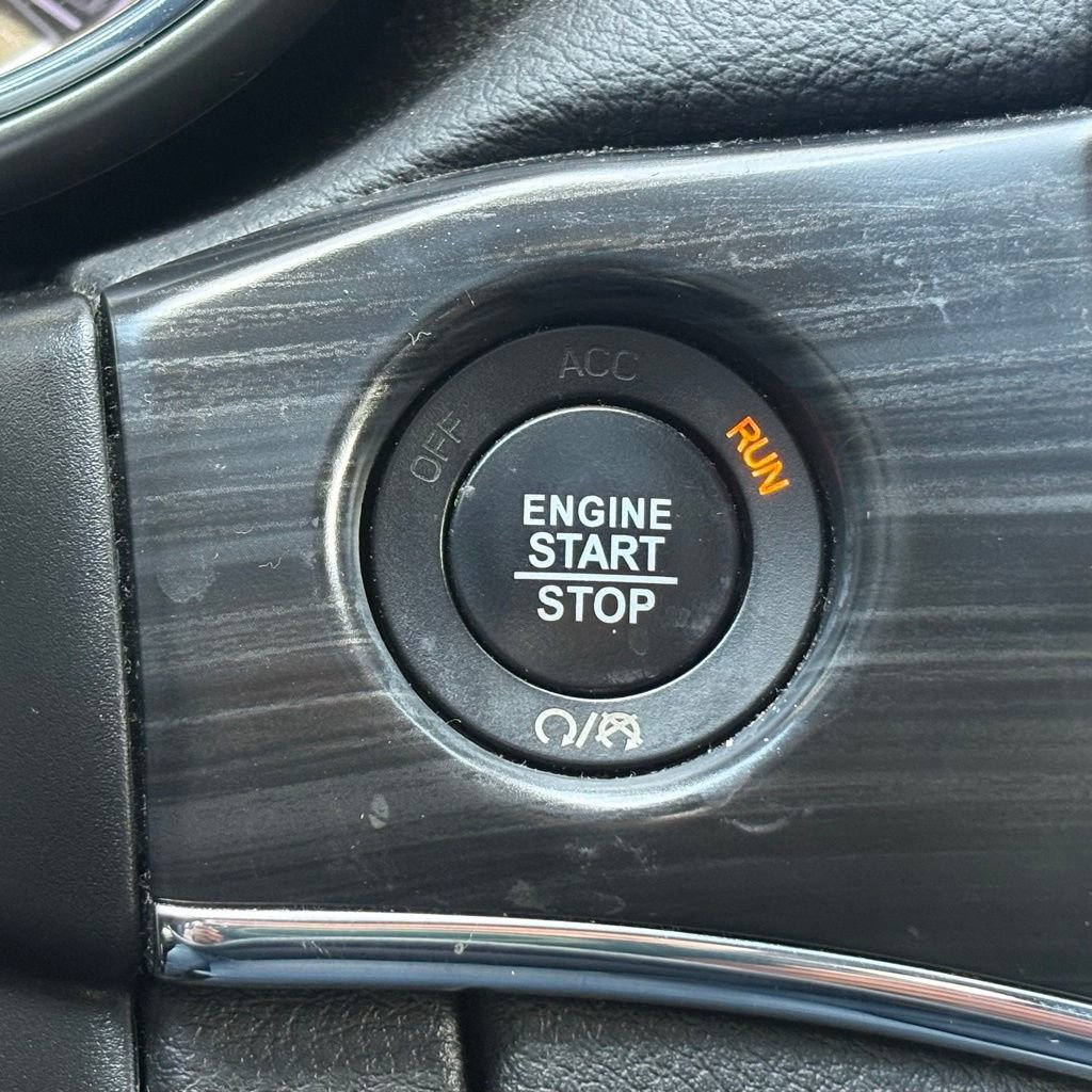 Used 2019 Jeep Grand Cherokee Limited AWD/4WD image 29