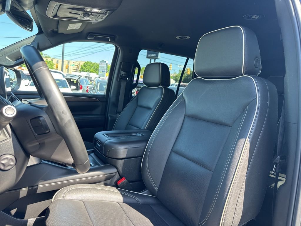 Used 2024 Chevrolet Tahoe Premier AWD/4WD image 21