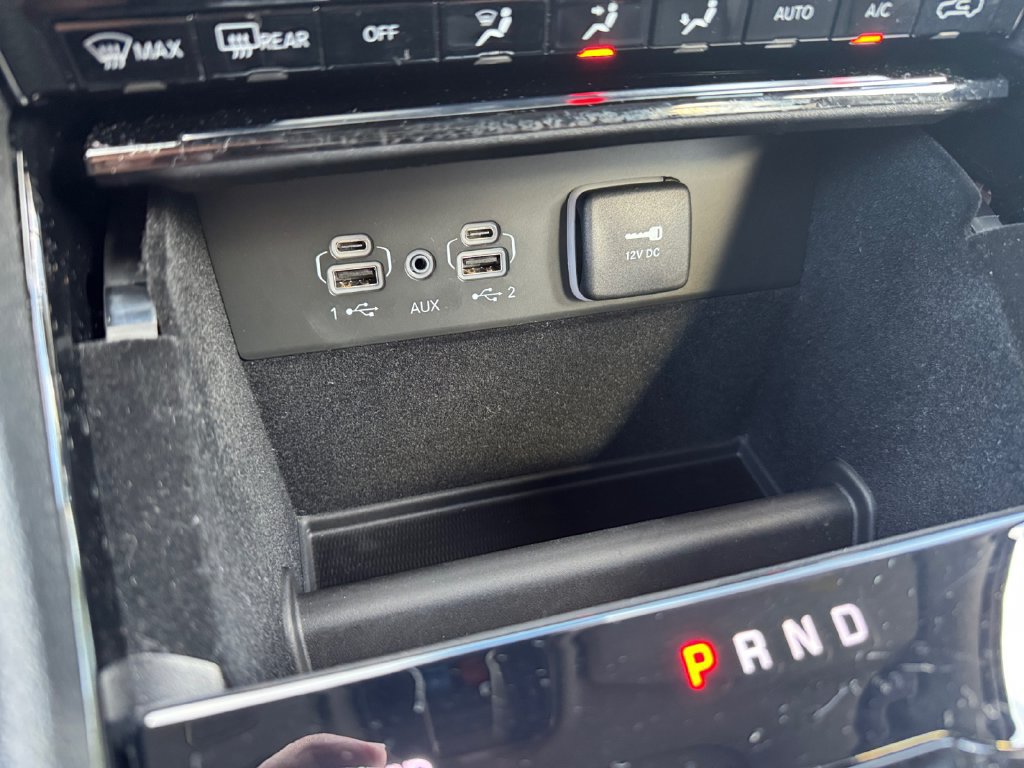 Used 2022 Jeep Grand Cherokee Limited AWD/4WD image 24