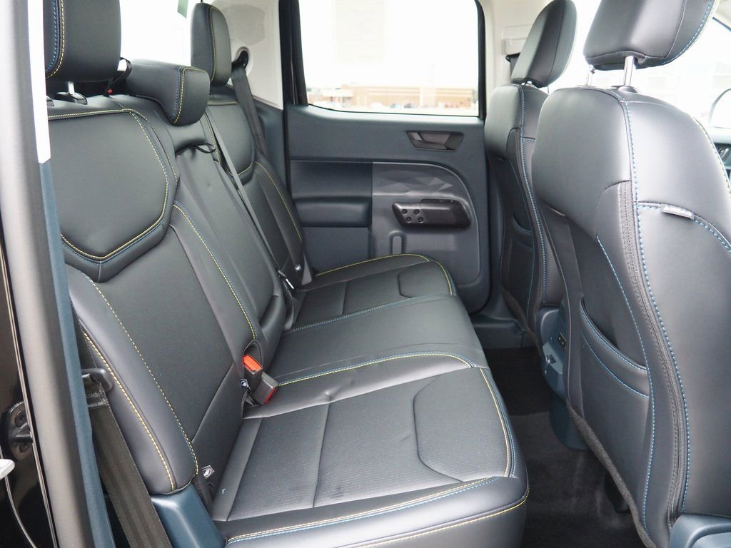 New 2026 Ford Maverick Lobo image 9