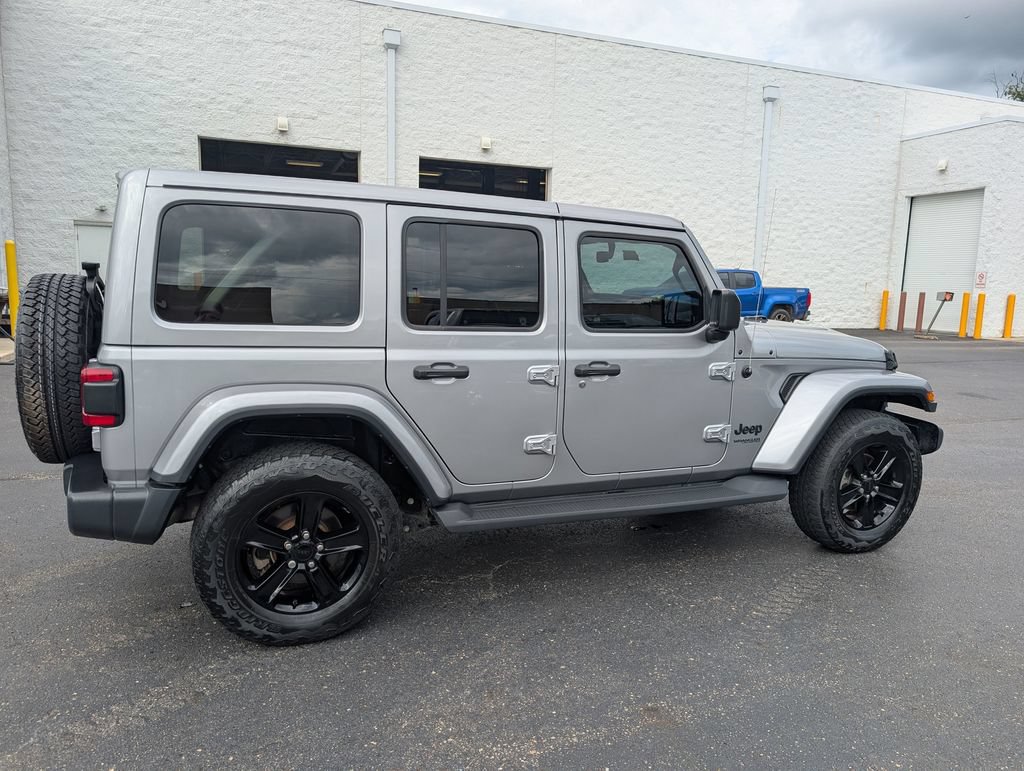Used 2021 Jeep Wrangler Unlimited Sahara AWD/4WD image 8