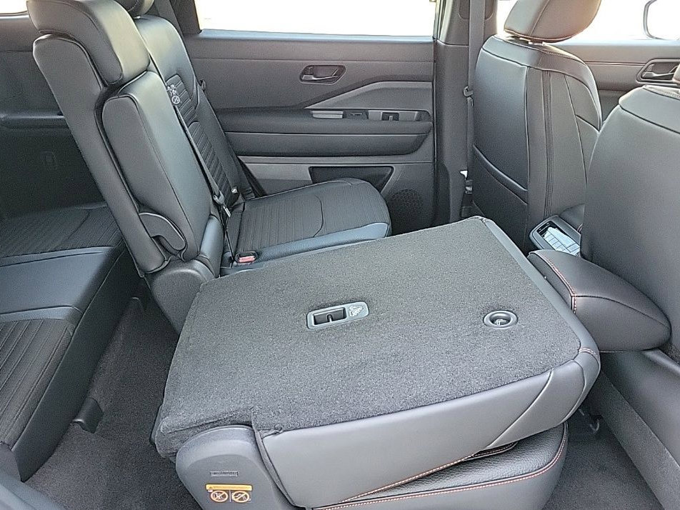 New 2026 Nissan Pathfinder Rock Creek AWD/4WD image 18