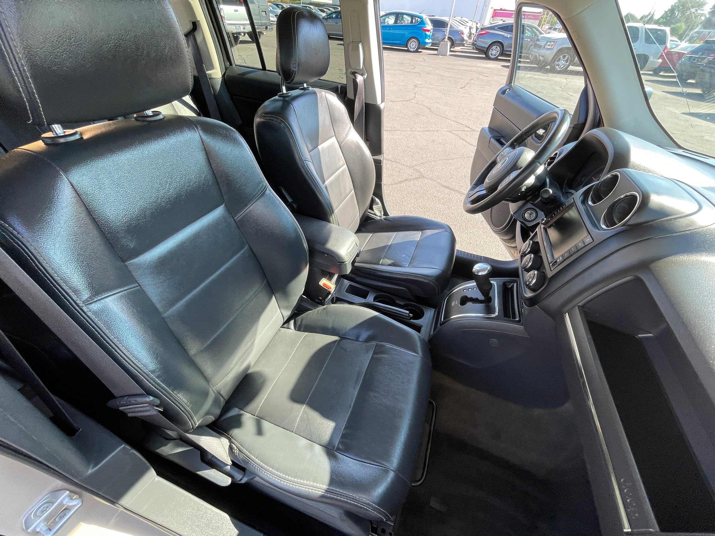 Used 2016 Jeep Patriot High Altitude FWD image 21