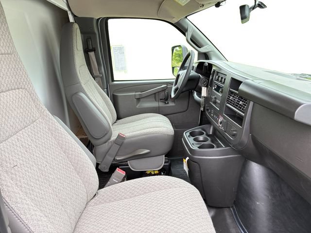 New 2026 Chevrolet Express 3500 w/ Power Convenience Package RWD image 13