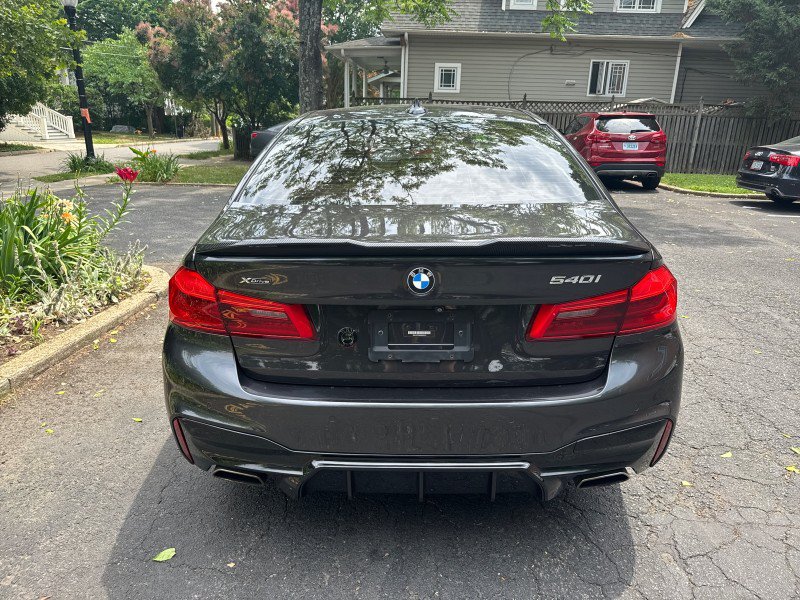 Used 2018 BMW 540i xDrive AWD/4WD image 9