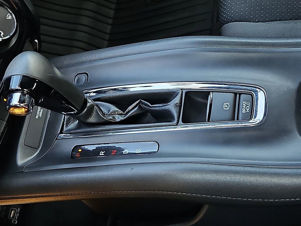 Used 2021 Honda HR-V Sport image 25
