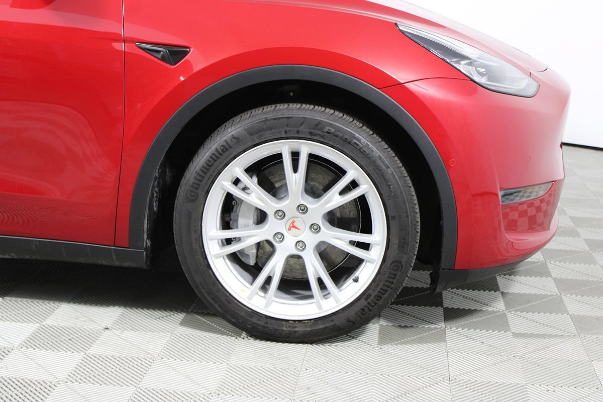 Used 2022 Tesla Model Y Long Range AWD/4WD image 17