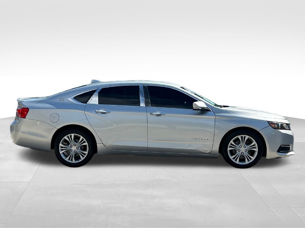 Used 2015 Chevrolet Impala LT w/ Convenience Package FWD image 3