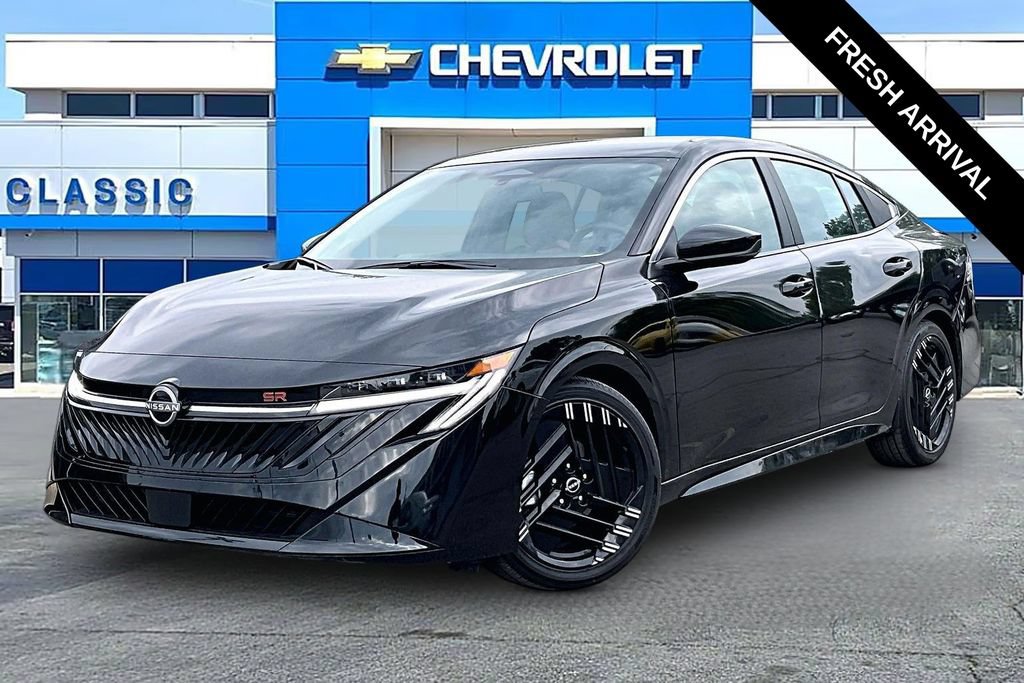 Used 2026 Nissan Sentra SR w/ Floor Mat Package FWD image 2