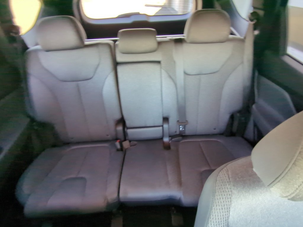 Used 2023 Hyundai Santa Fe SEL image 16