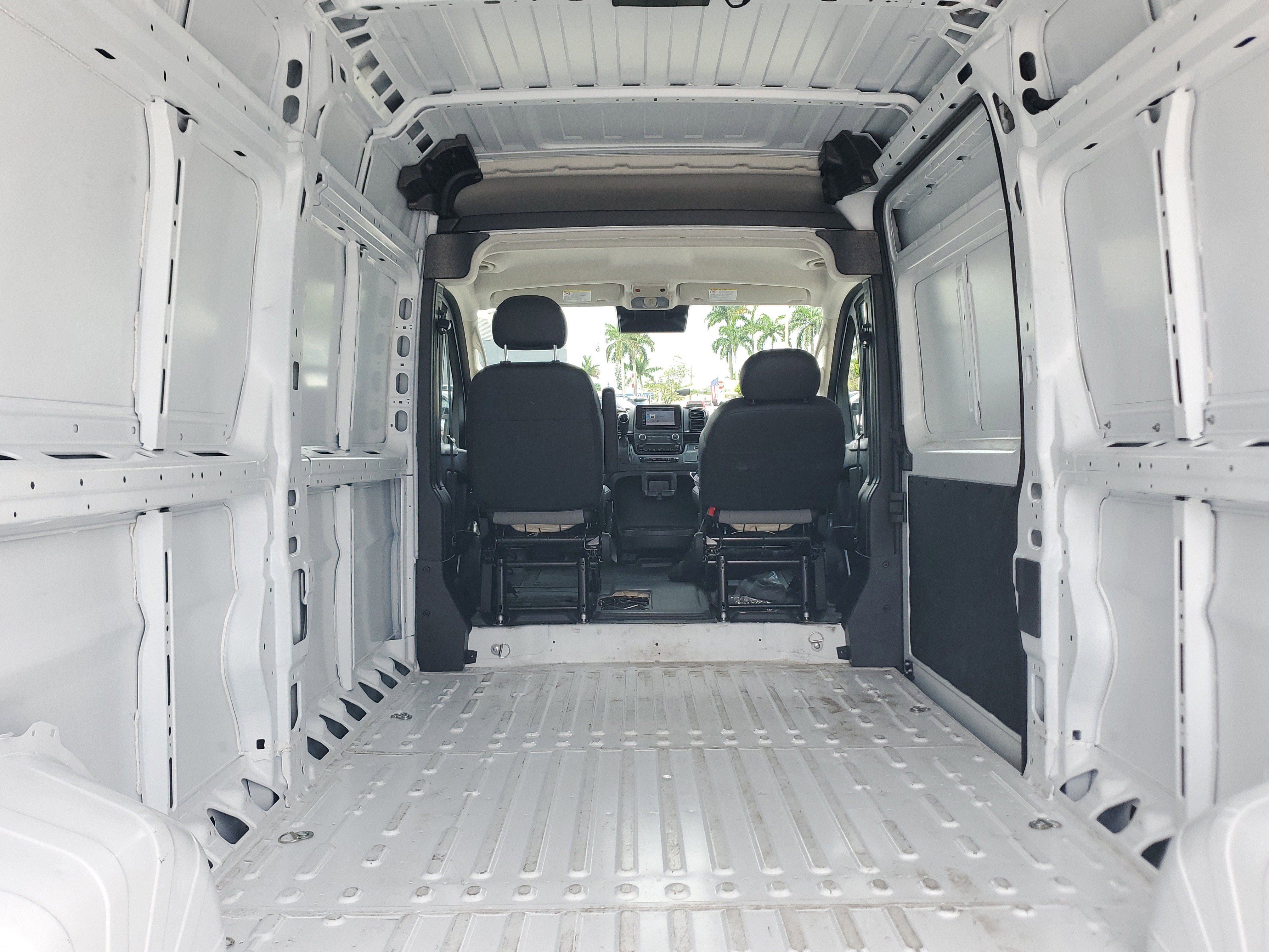 Used 2026 RAM ProMaster 2500 w/ Convenience Group FWD image 12