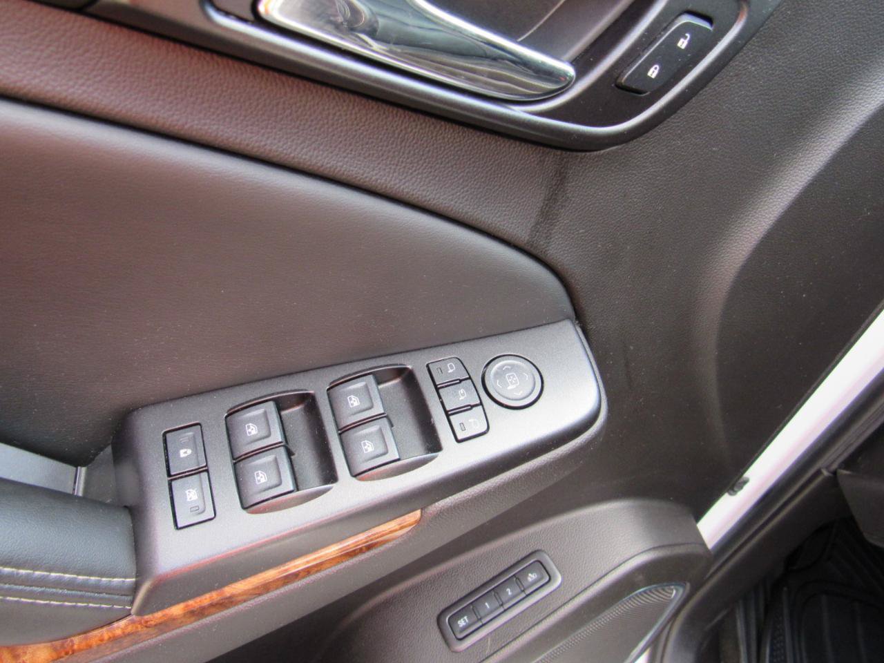 Used 2016 Chevrolet Suburban LTZ AWD/4WD image 15