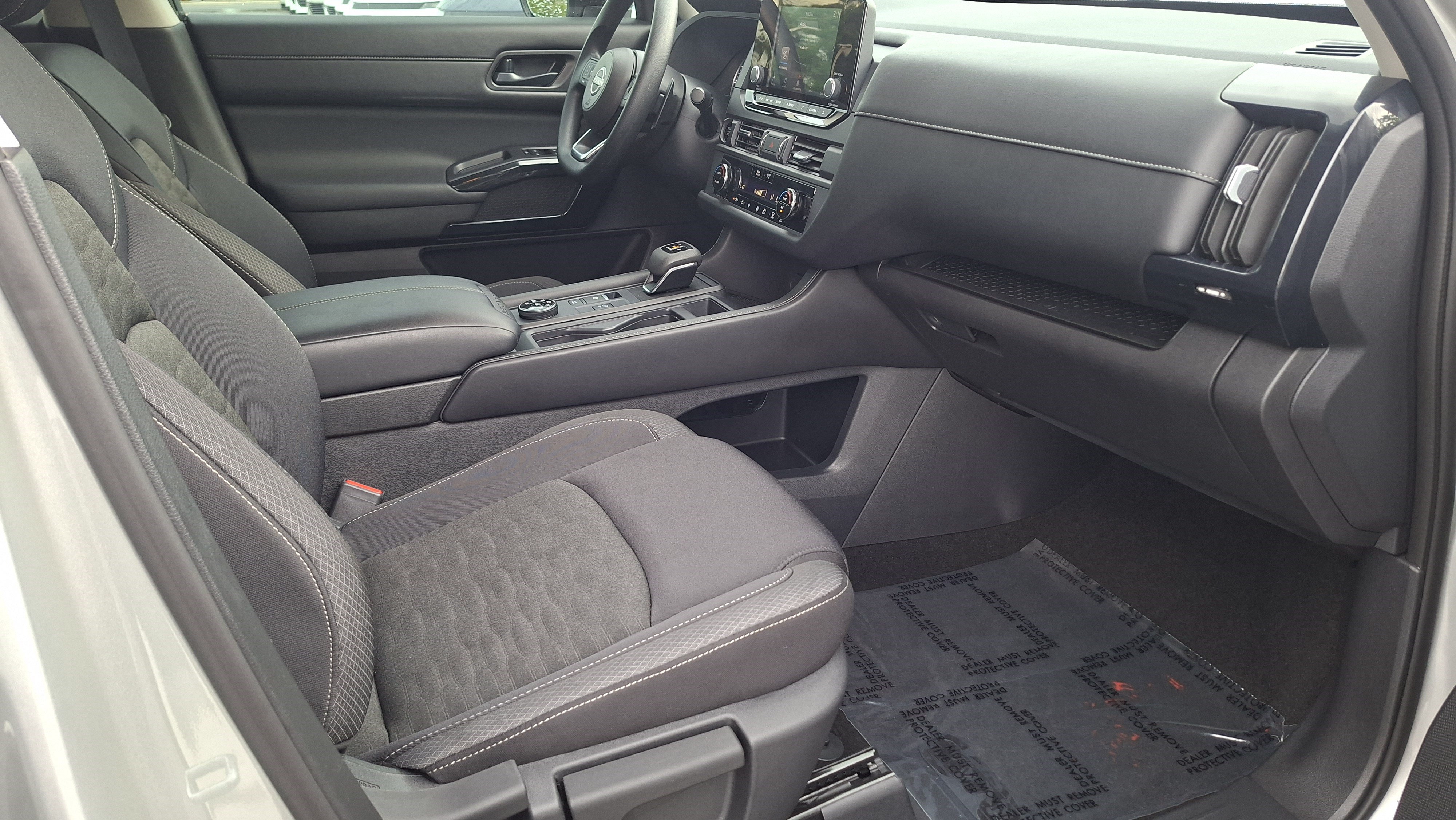 Certified 2025 Nissan Pathfinder S AWD/4WD image 24
