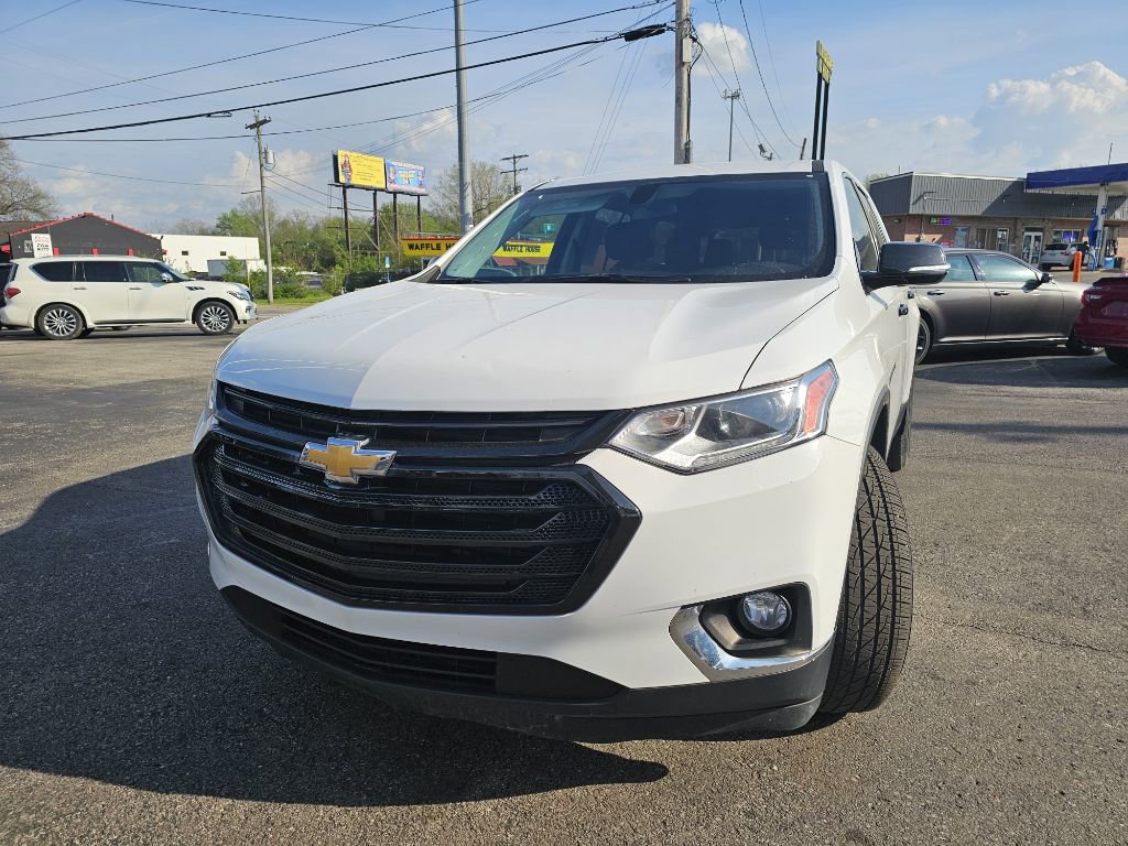 Used 2019 Chevrolet Traverse LT FWD image 3