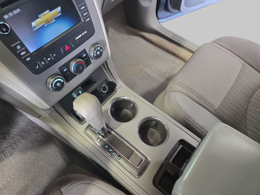 Used 2013 Chevrolet Traverse LS FWD image 27