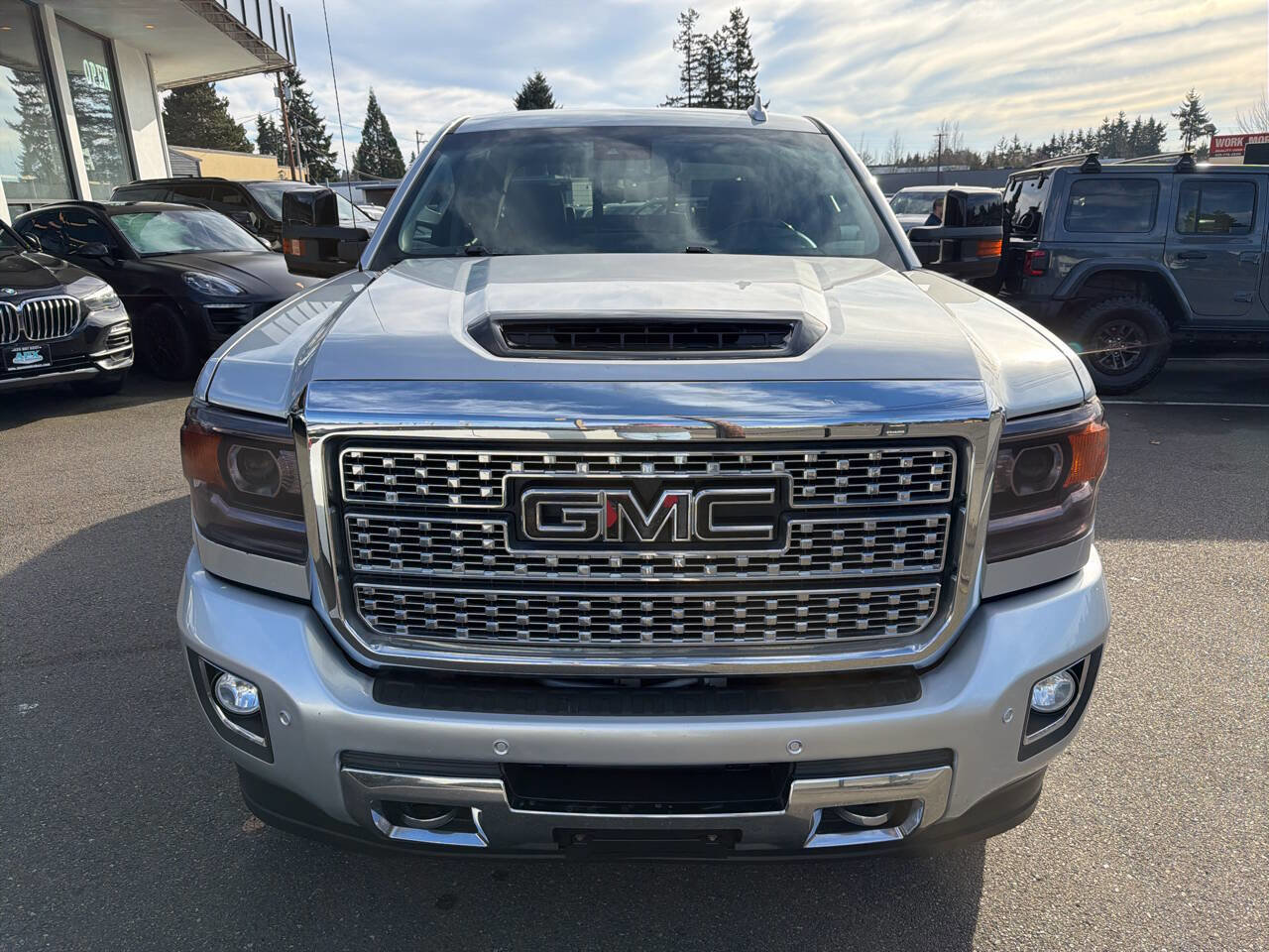 Used 2019 GMC Sierra 2500 Denali w/ Duramax Plus Package image 12