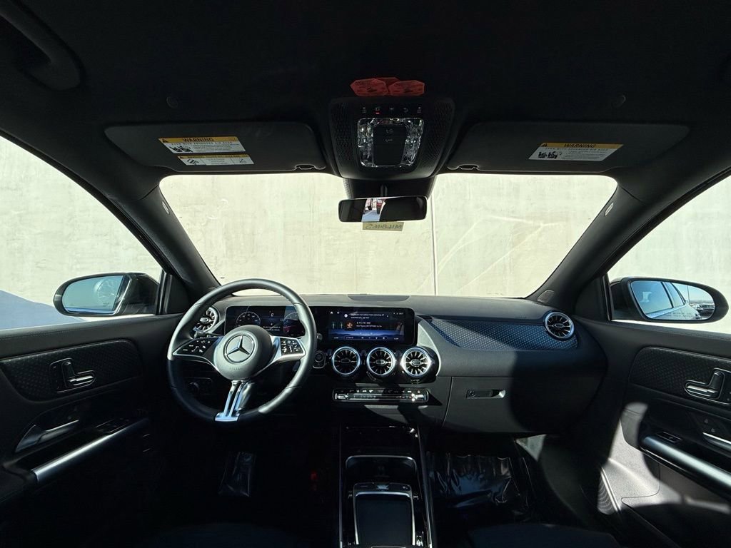 Used 2025 Mercedes-Benz GLA 250 image 6