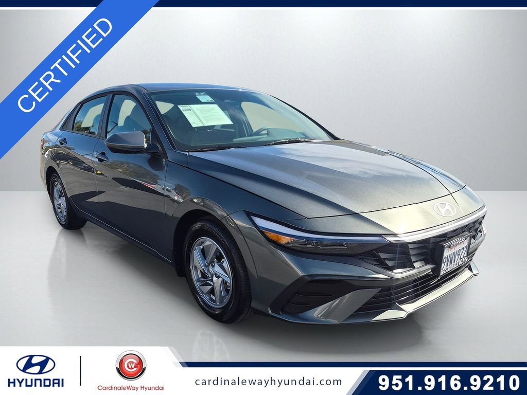 Used 2025 Hyundai Elantra SE