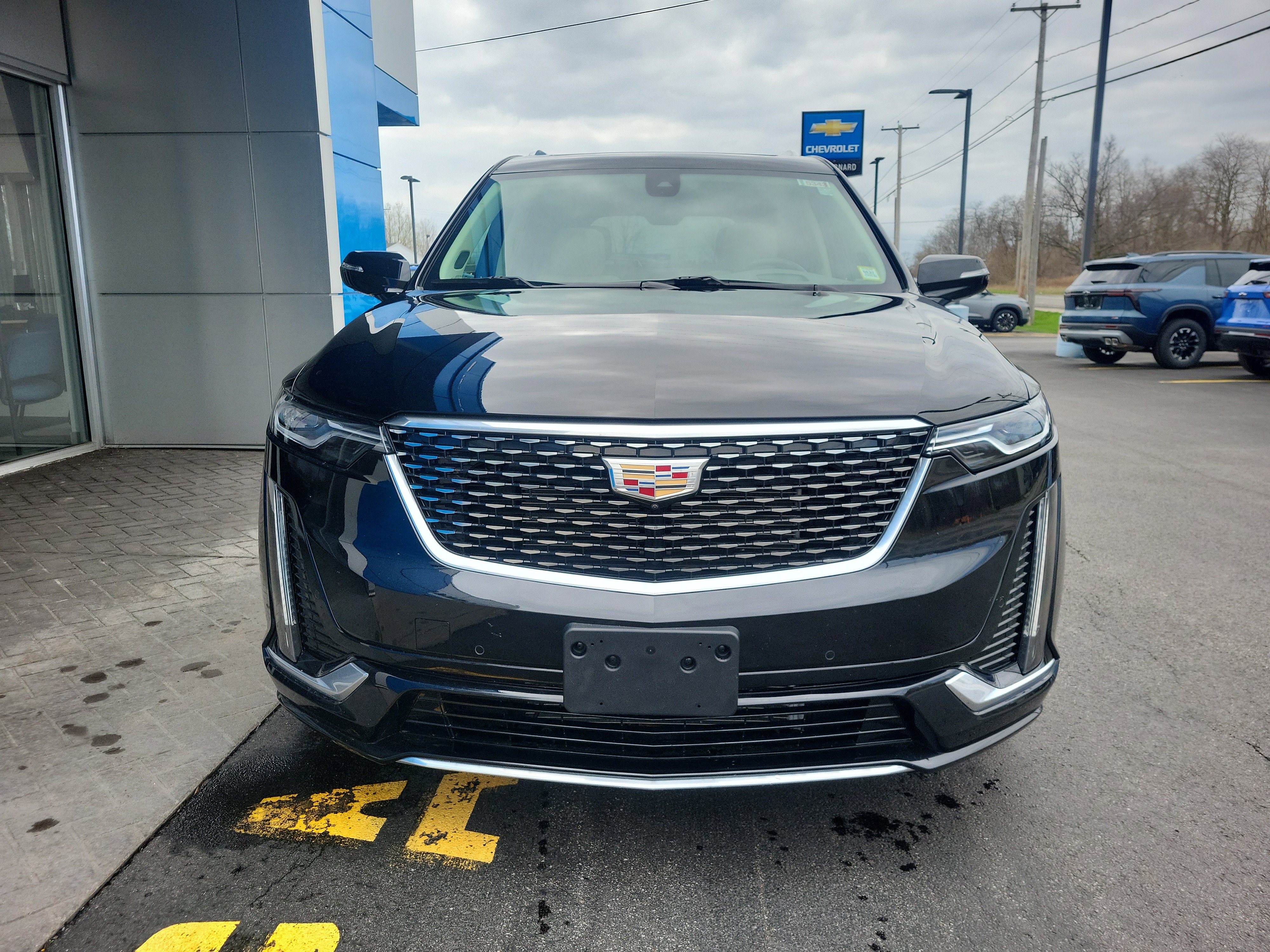 Certified 2023 Cadillac XT6 Premium Luxury w/ Technology Package image 4