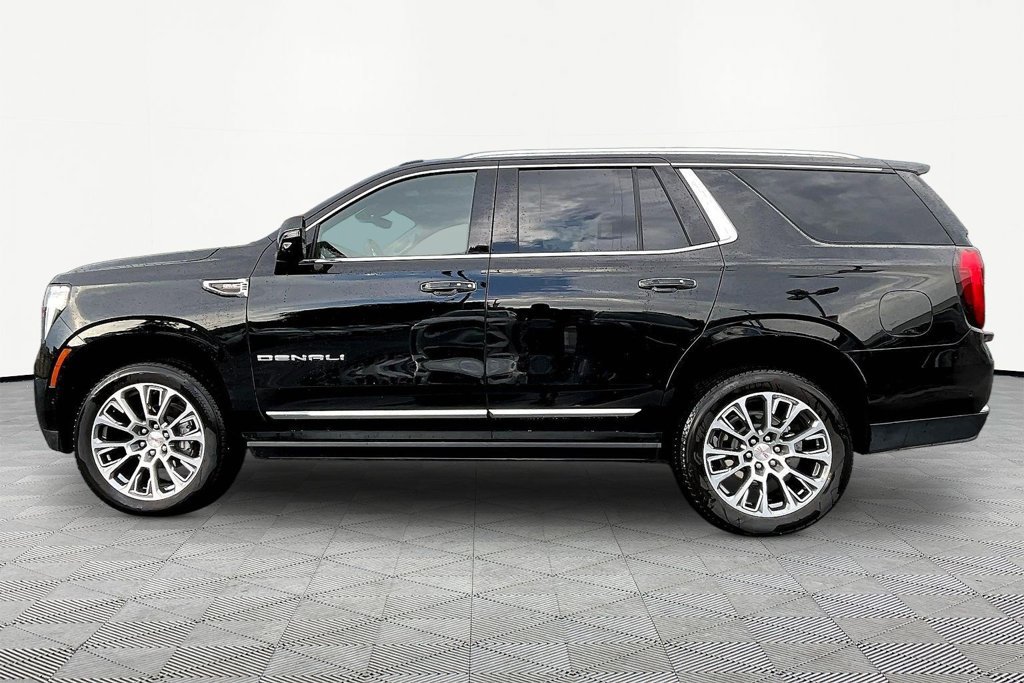 Used 2026 GMC Yukon Denali w/ Denali Reserve Package AWD/4WD image 4
