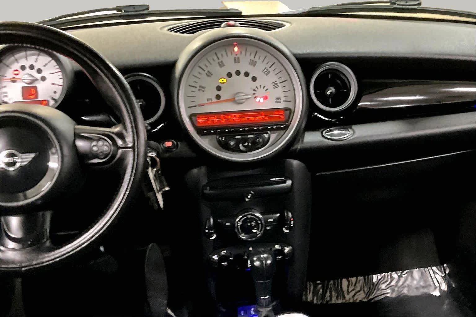 Used 2013 MINI Cooper Clubman FWD image 7