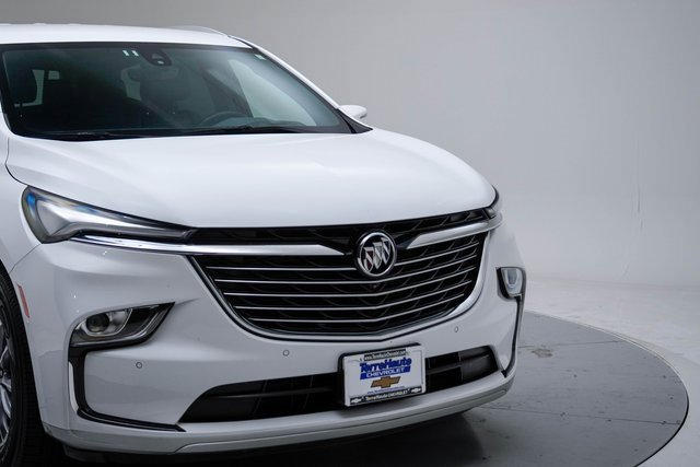 Used 2024 Buick Enclave Premium image 16