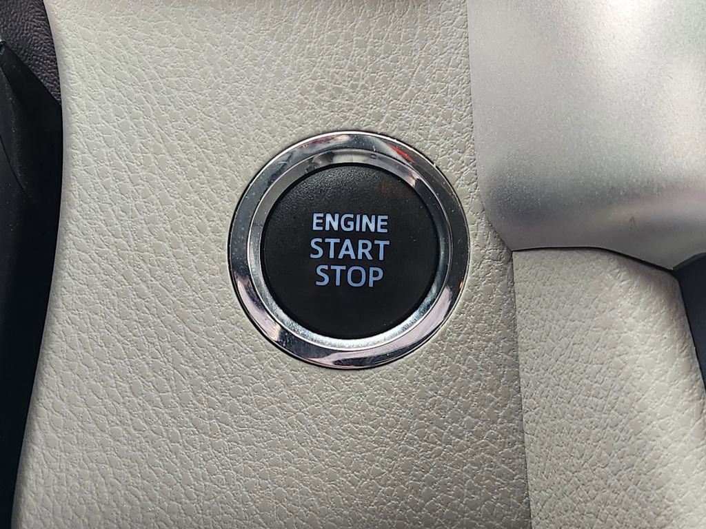 Used 2019 Toyota Highlander XLE image 20