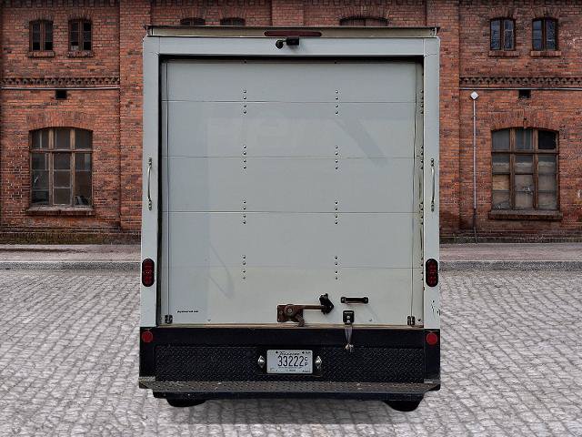 Certified 2022 Ford Transit 350 DRW RWD image 5