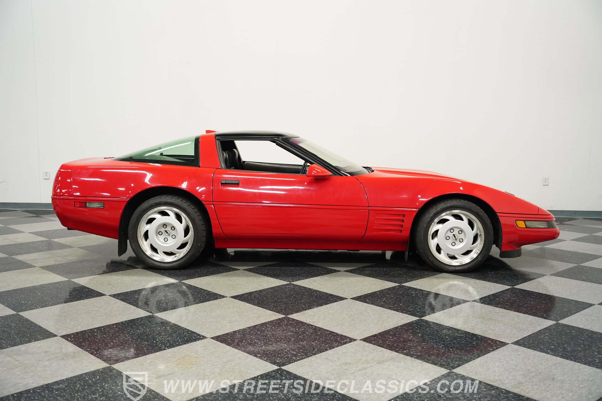 Used 1991 Chevrolet Corvette ZR-1 image 14