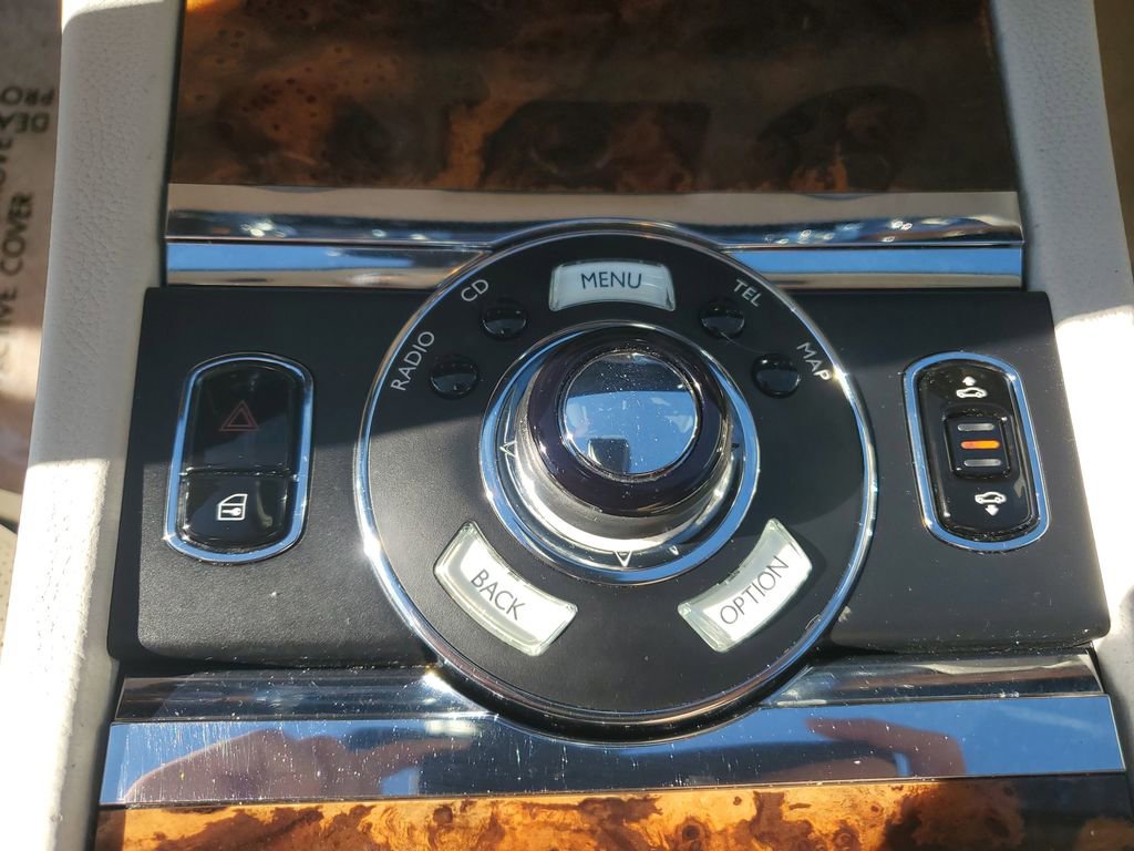 Used 2011 Rolls-Royce Ghost image 30