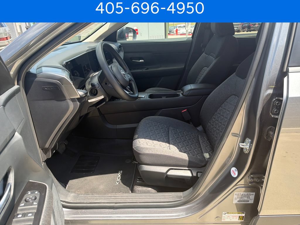 Used 2026 Nissan Kicks SV FWD image 11