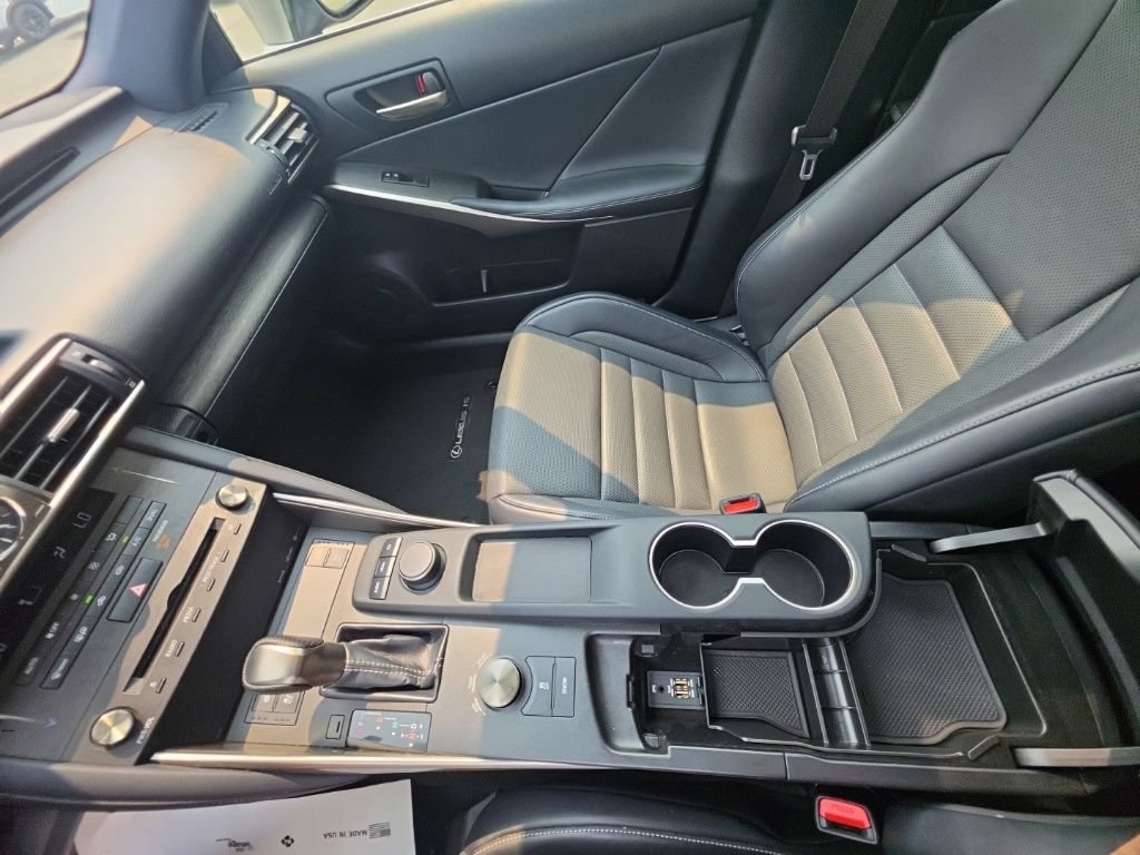 Used 2019 Lexus IS 300 F Sport AWD/4WD image 25