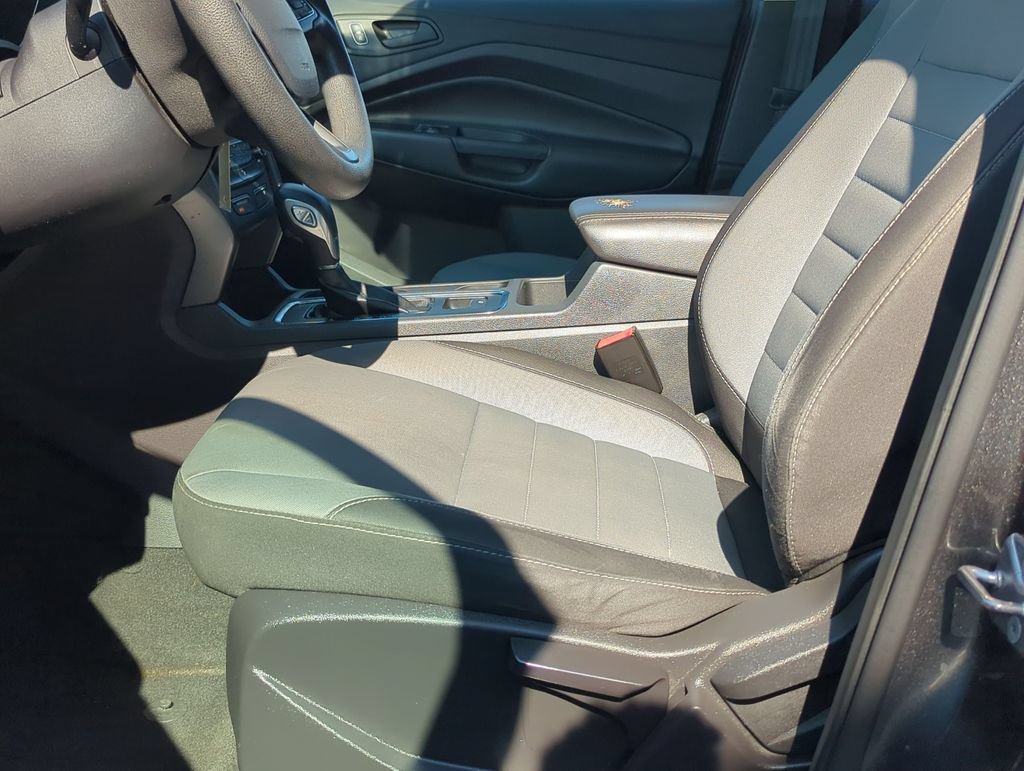Used 2017 Ford Escape S FWD image 12