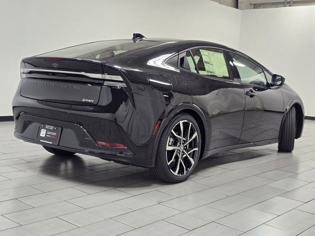 New 2026 Toyota Prius Plug-In Hybrid image 18