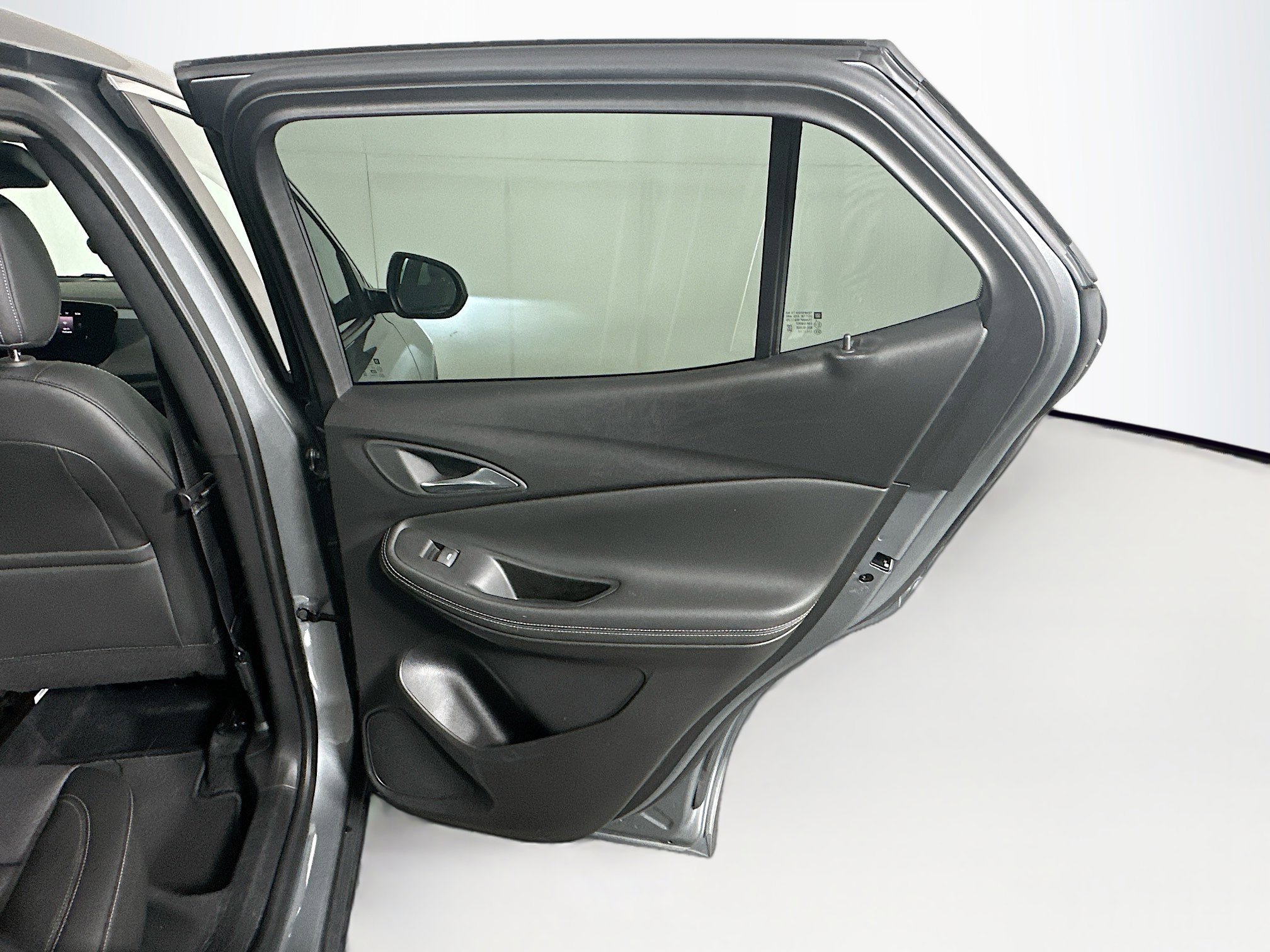 Used 2025 Buick Encore GX Preferred image 27