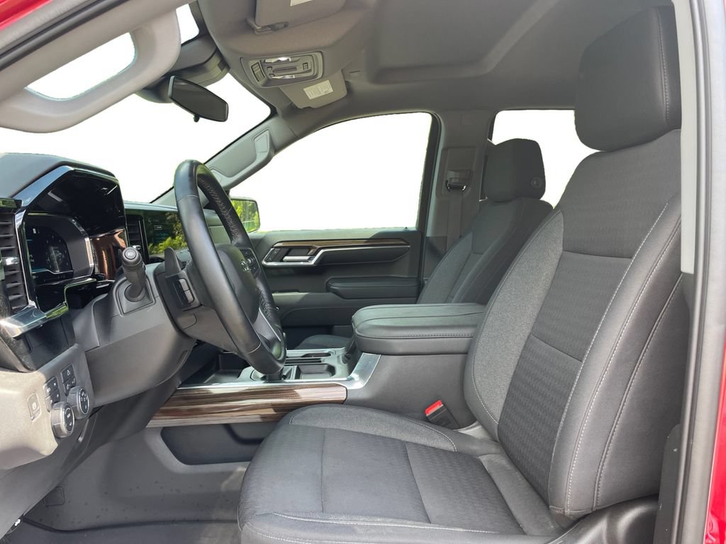 Used 2023 Chevrolet Silverado 1500 LT Trail Boss w/ Convenience Package II AWD/4WD image 17