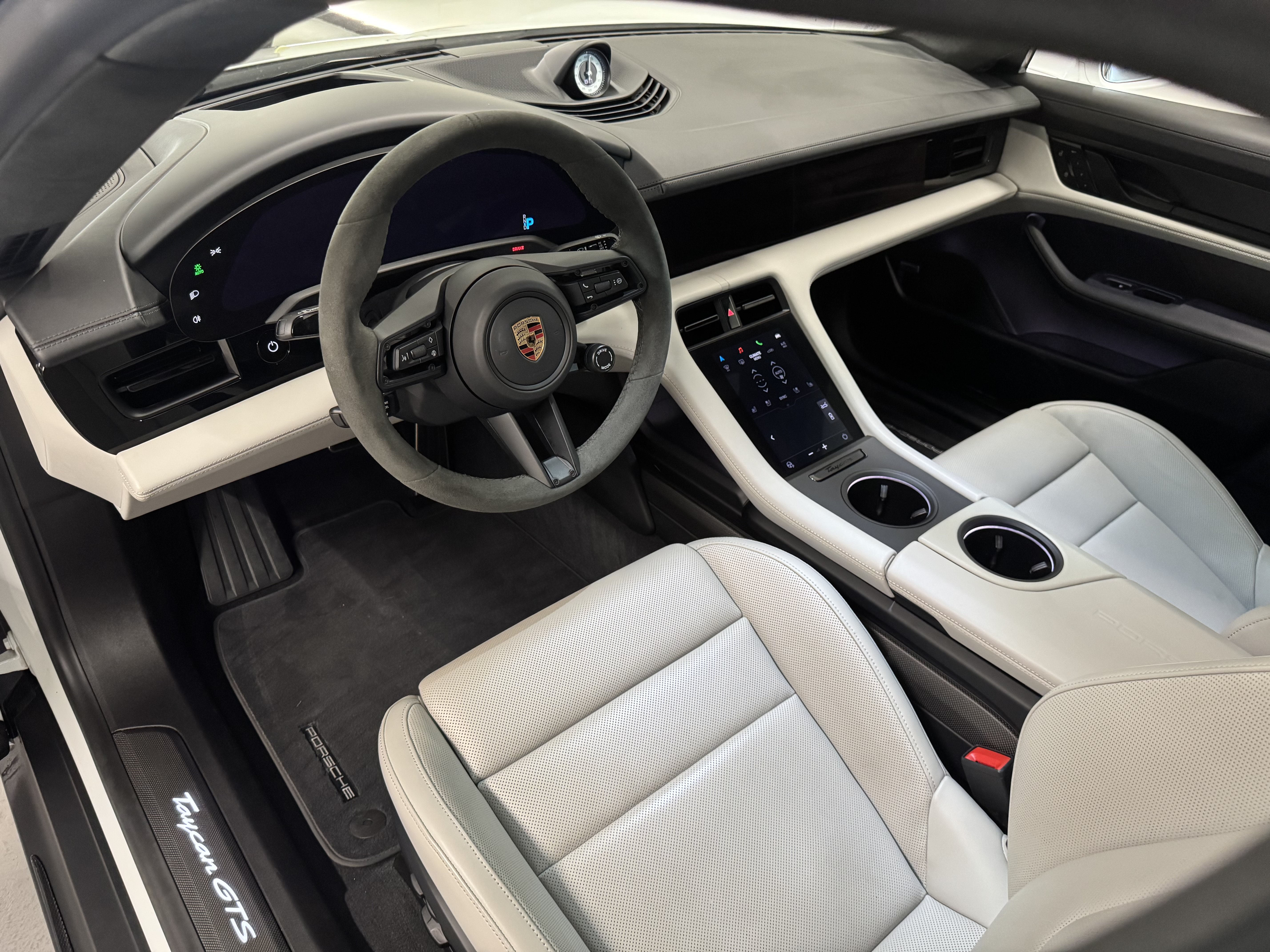 Used 2024 Porsche Taycan GTS w/ Technology Package AWD/4WD image 9
